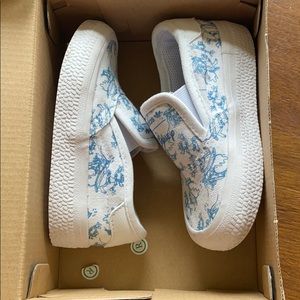 Slip on Disney sneakers